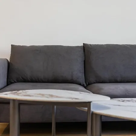 Apartment 1br Near Main Square By Pikhost *