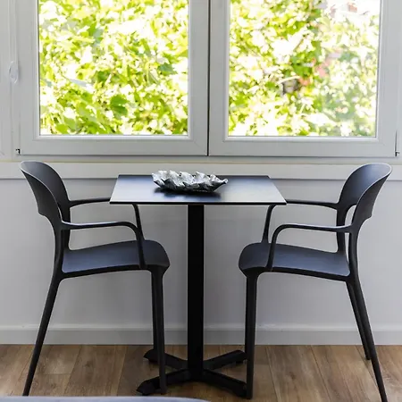 아파트 1br Near Main Square By Pikhost