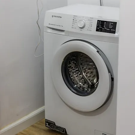 1br Near Main Square By Pikhost Apartment *