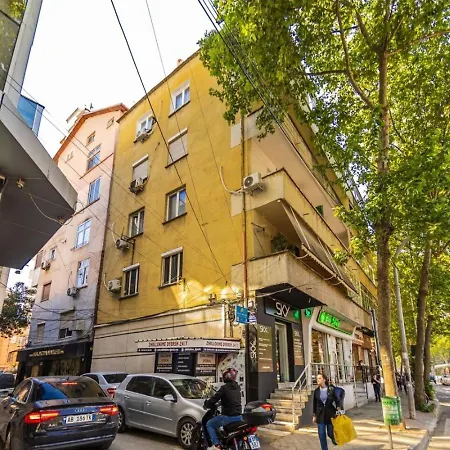 Apartment 1br Near Main Square By Pikhost Tirana